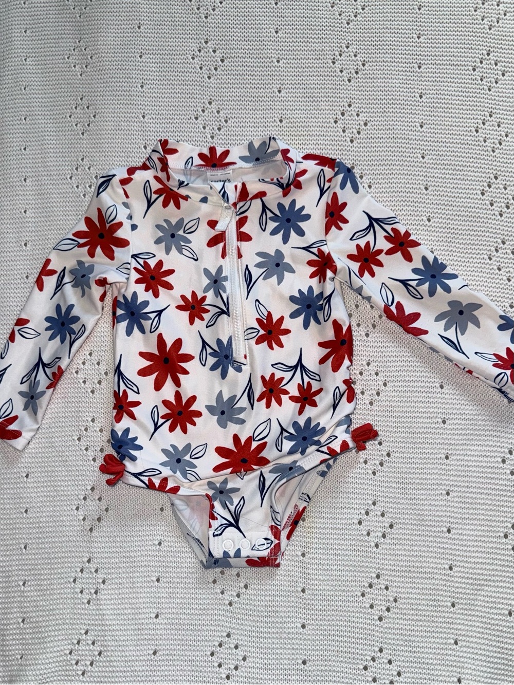 Baby Girl  Long-Sleeve Floral Rash Guard Swimsuit - Red & Blue